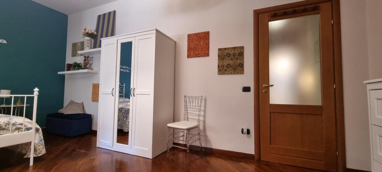 Via Battisti 109 Apartment Caserta Luaran gambar